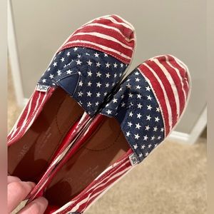 Toms American flag slip on canvas youth size 4 women size 6